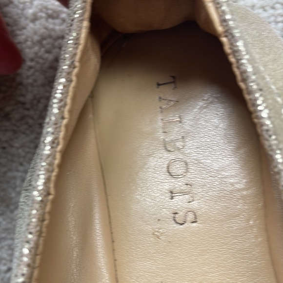 Talbots ballet flats. Gold. - Picture 2 of 8